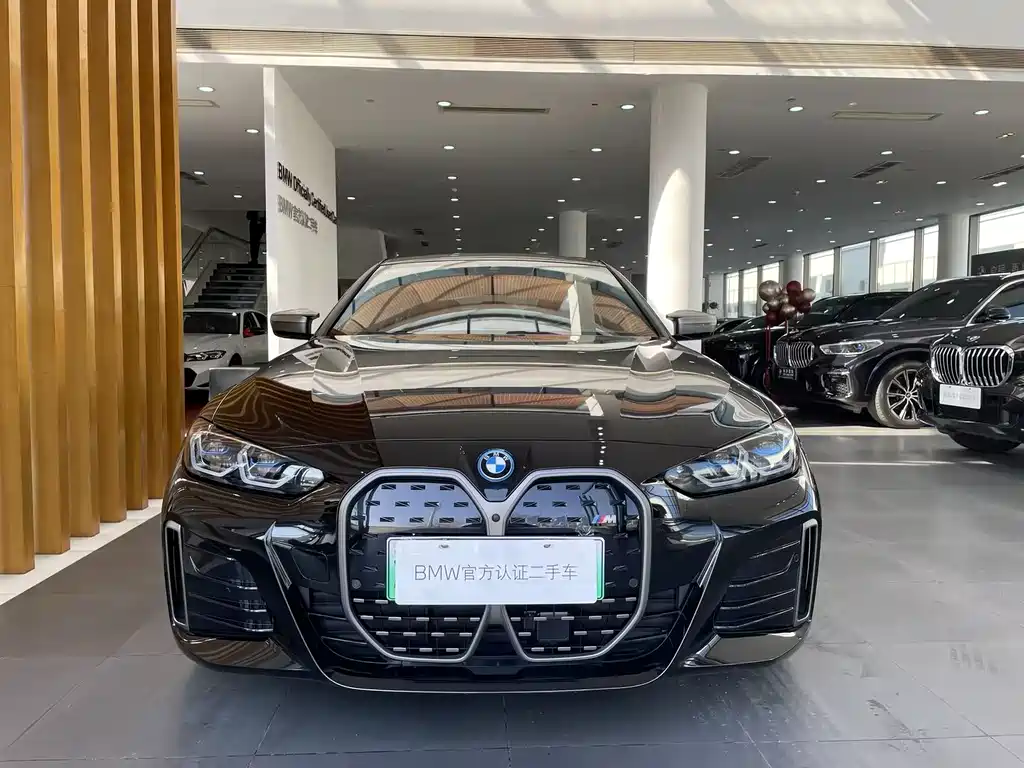 BMW I4