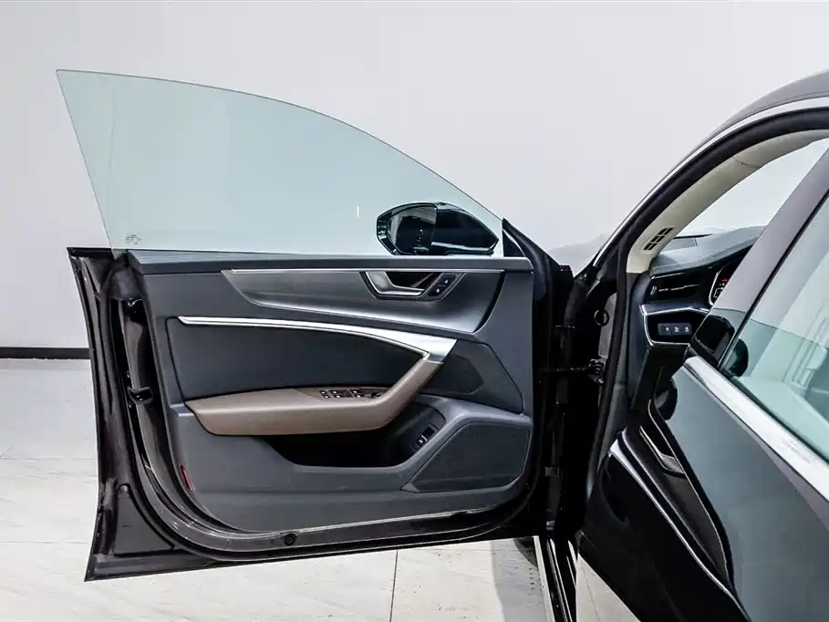 Audi A7L 2024 45TFSI S-line