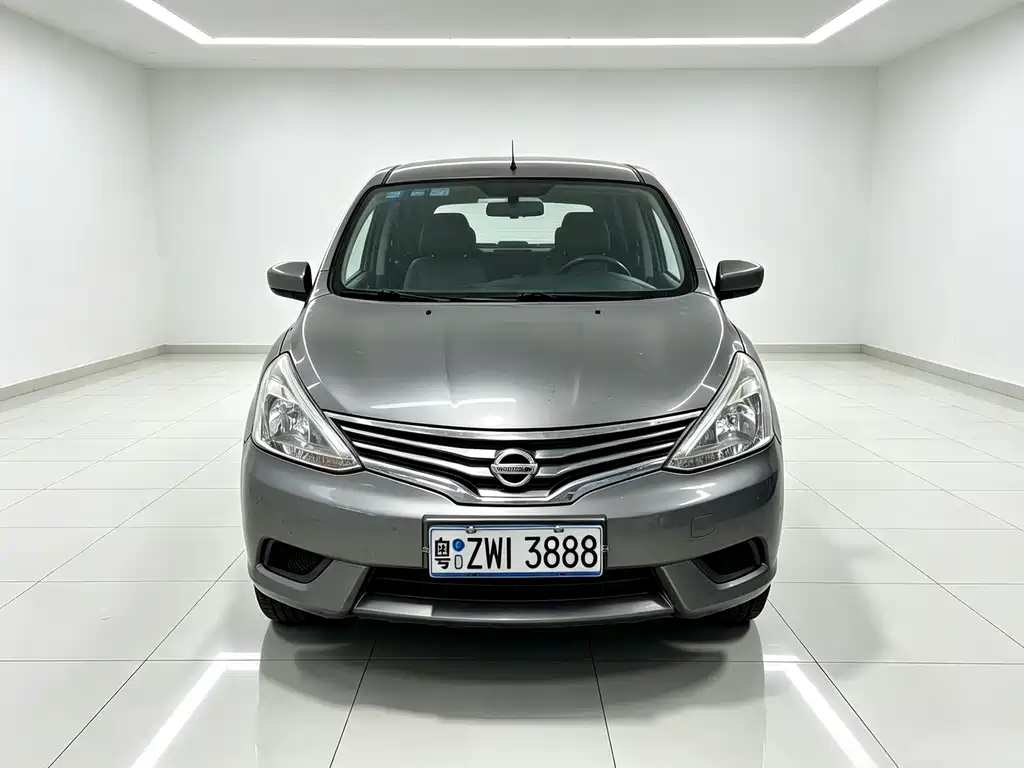 Nissan Livina — миниатюра 3