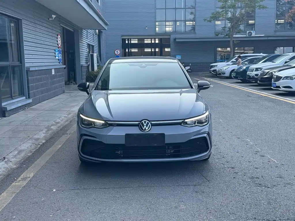 Volkswagen Golf — миниатюра 2