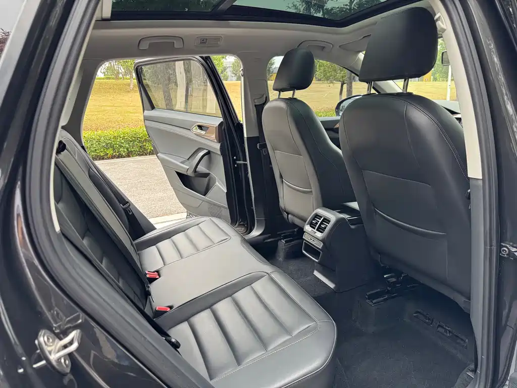 Volkswagen Tharu — миниатюра 12