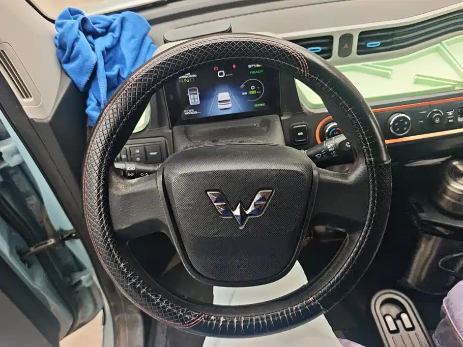 Wuling MINIEV — миниатюра 15