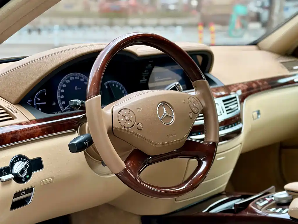 Mercedes-Benz S-Class — миниатюра 7