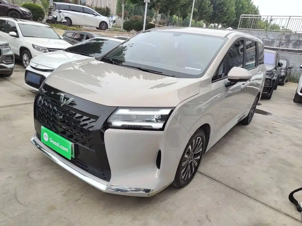 Wuling Xingguang 730 New Energy — миниатюра 2