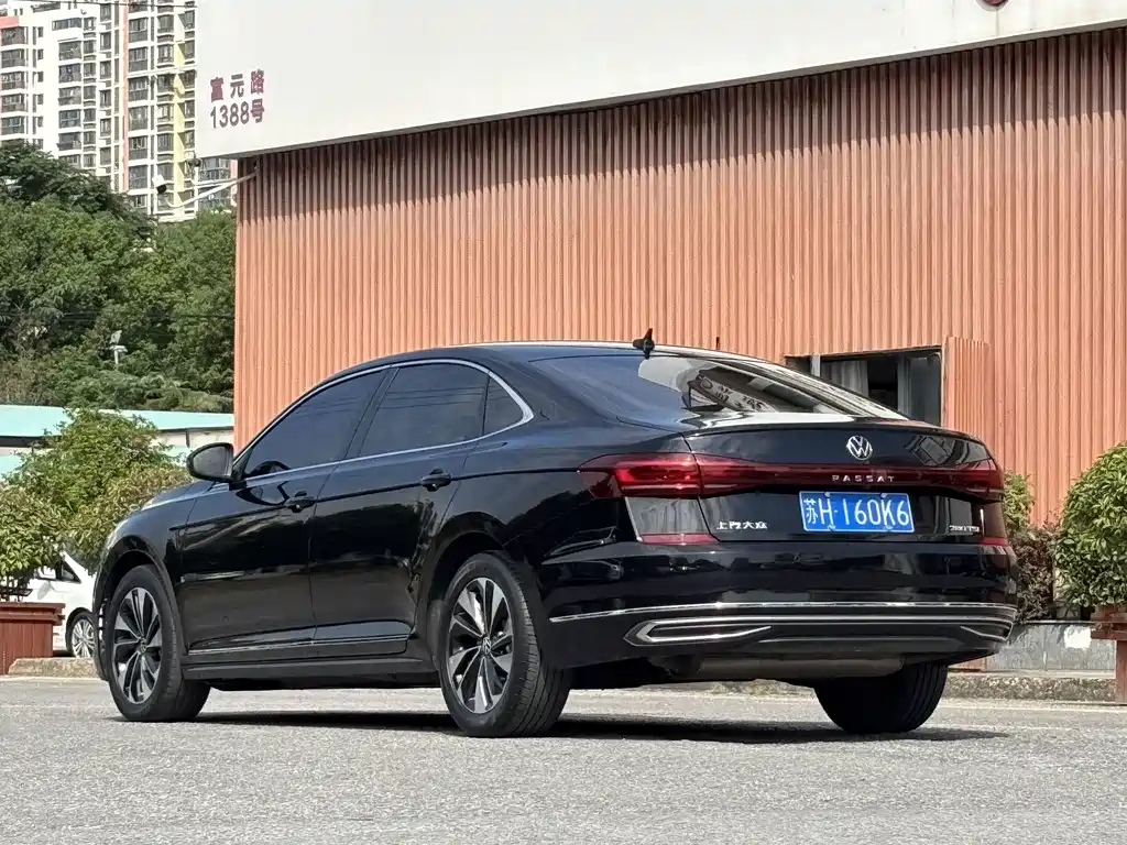 Volkswagen Passat — миниатюра 4