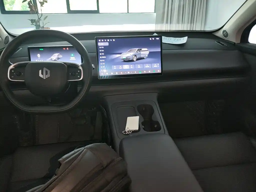 Leapmotor Leapmotor C10 — миниатюра 10