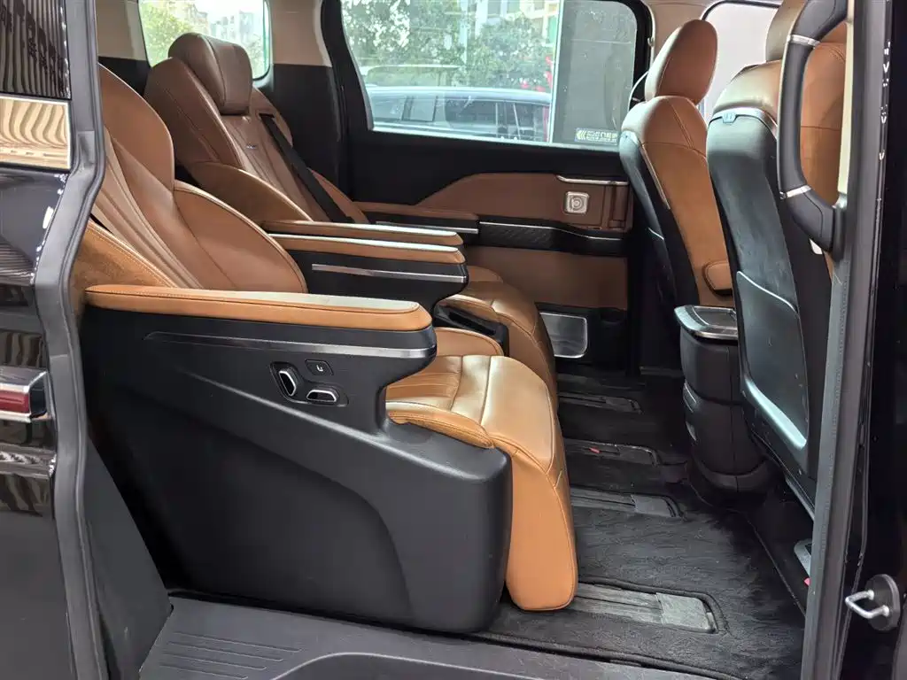 Hongqi HONGQI HQ9 PHEV