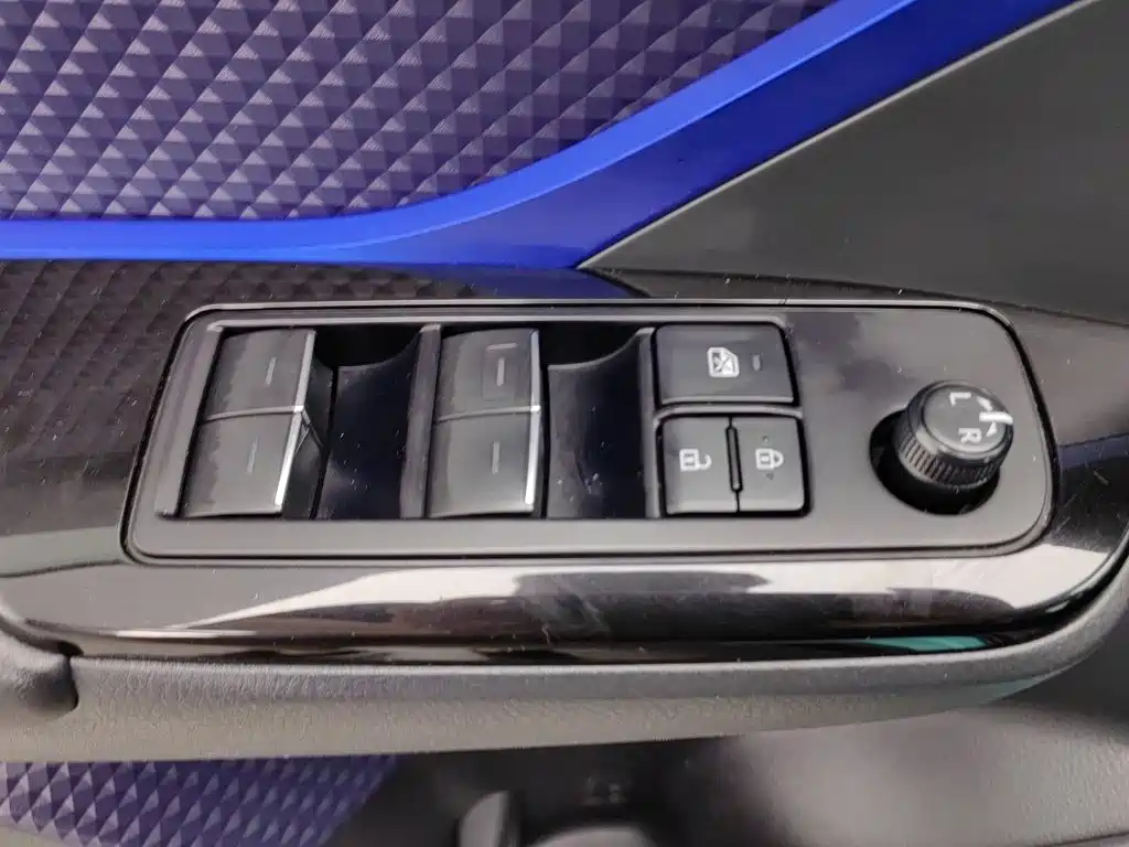 Toyota C-HR 2018 2.0L Lead V