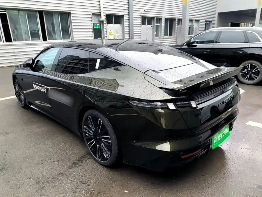 Lynk & Co 10 — миниатюра 5