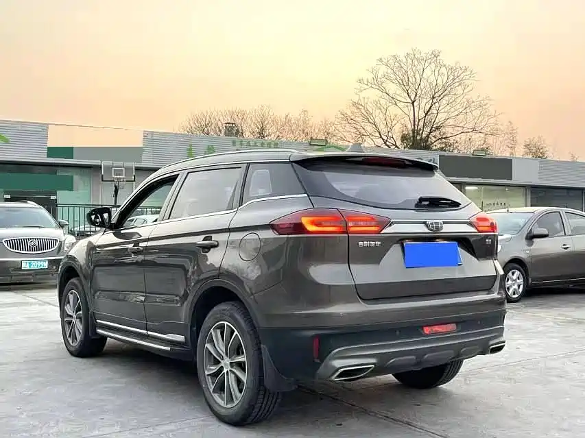 Geely Boyue — миниатюра 4