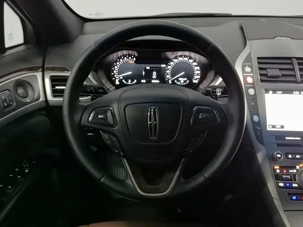 Lincoln MKZ — миниатюра 11