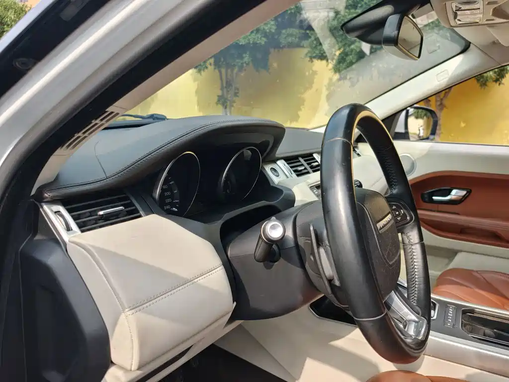 Land Rover Evoque (Import) — миниатюра 9