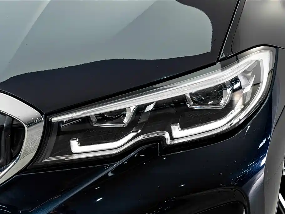 BMW 3 Series — миниатюра 4