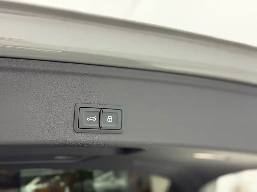 Audi A4 (Import) — миниатюра 35