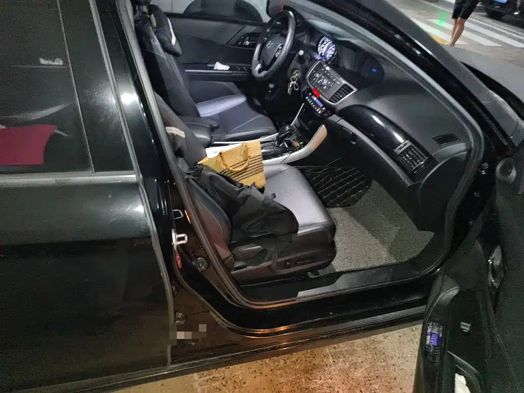 Honda Accord — миниатюра 18