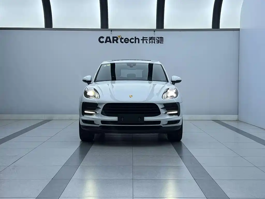 Porsche Macan — миниатюра 2
