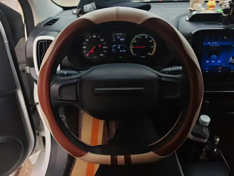 Roewe Clever — миниатюра 15