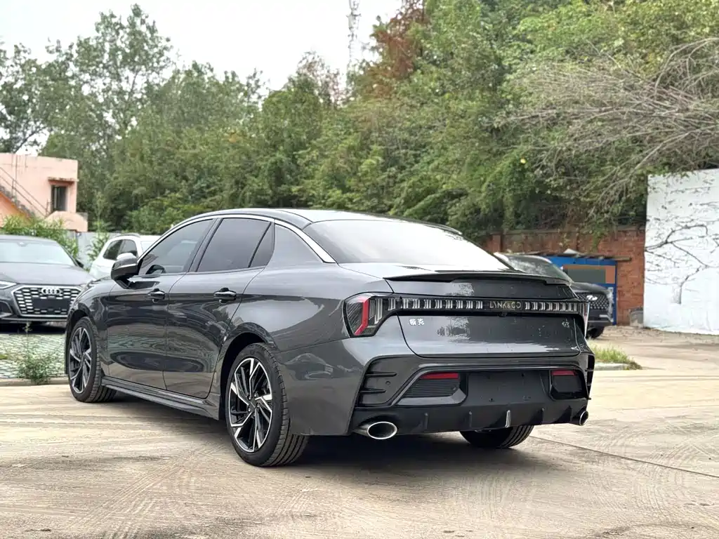 Lynk & Co 03 — миниатюра 15