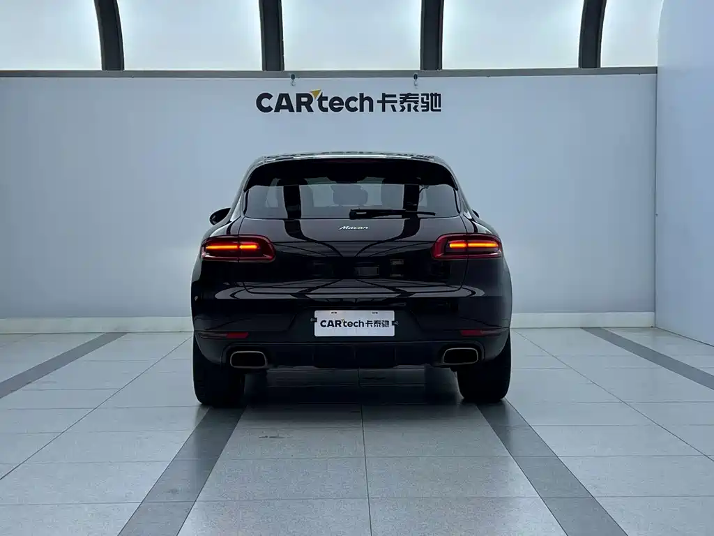 Porsche Macan — миниатюра 2