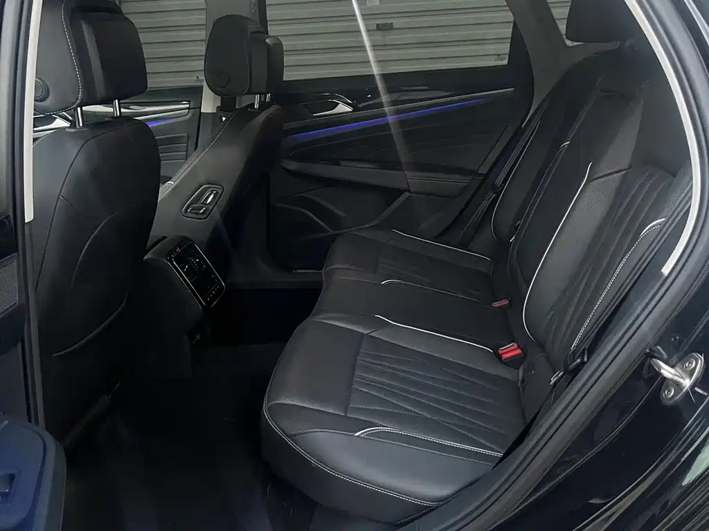 Volkswagen Passat — миниатюра 5
