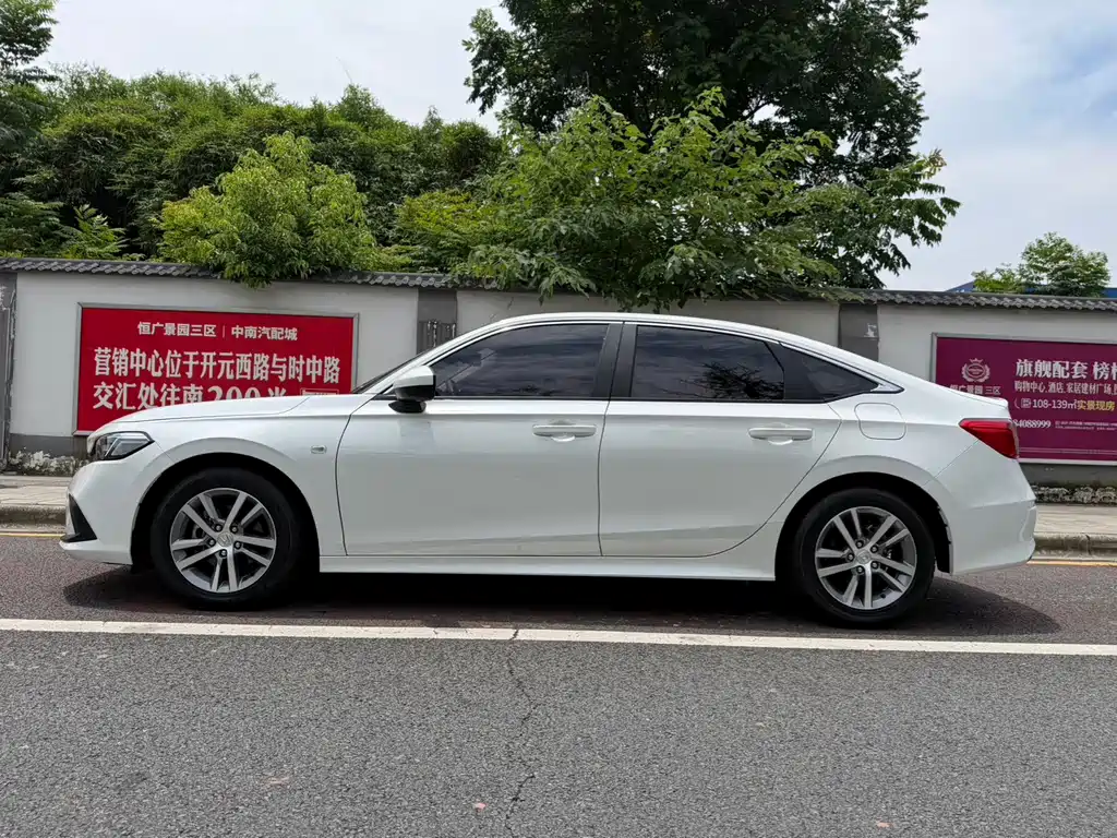 Honda Civic — миниатюра 7