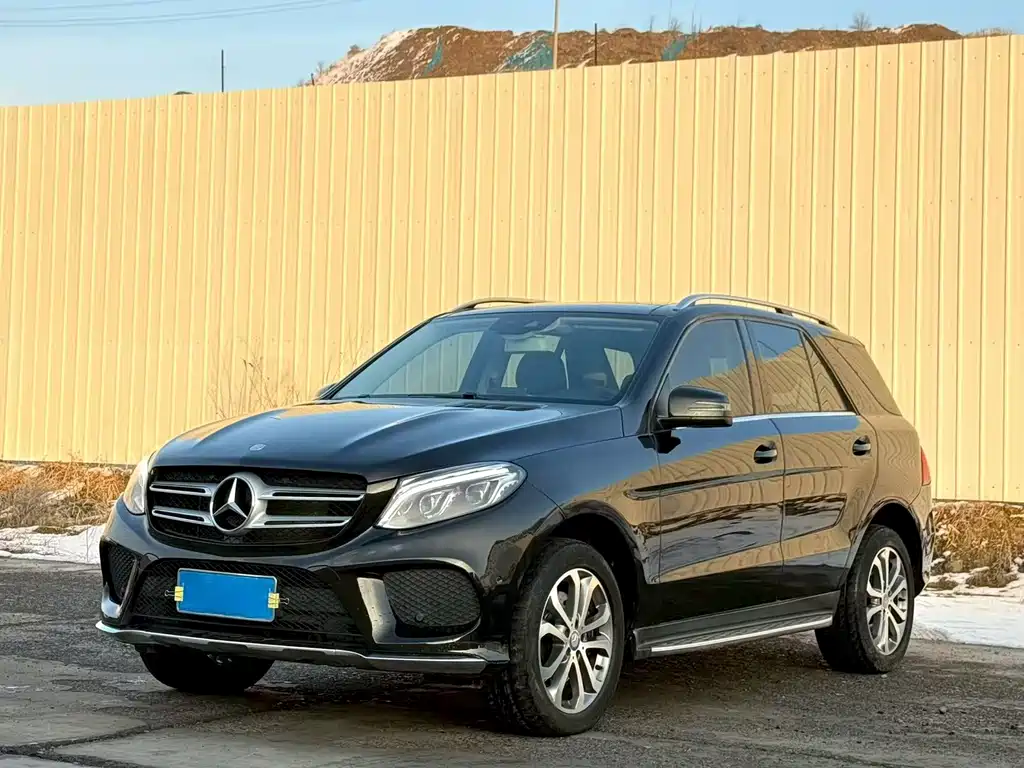 Mercedes-Benz GLE 2016