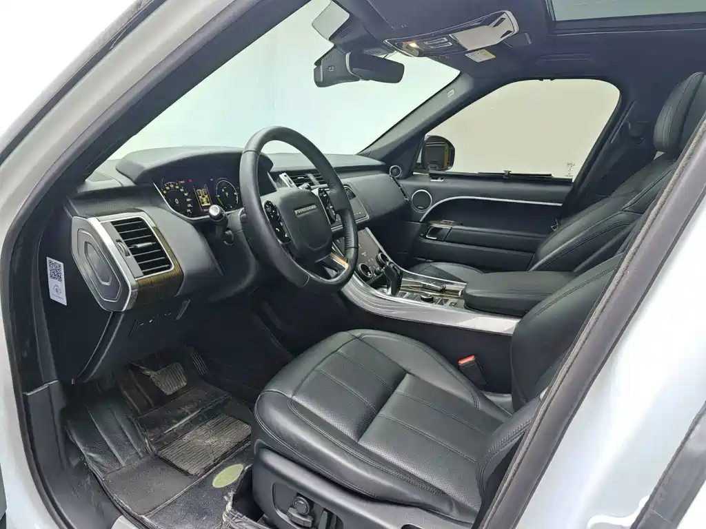 Land Rover Sport PHEV — миниатюра 7
