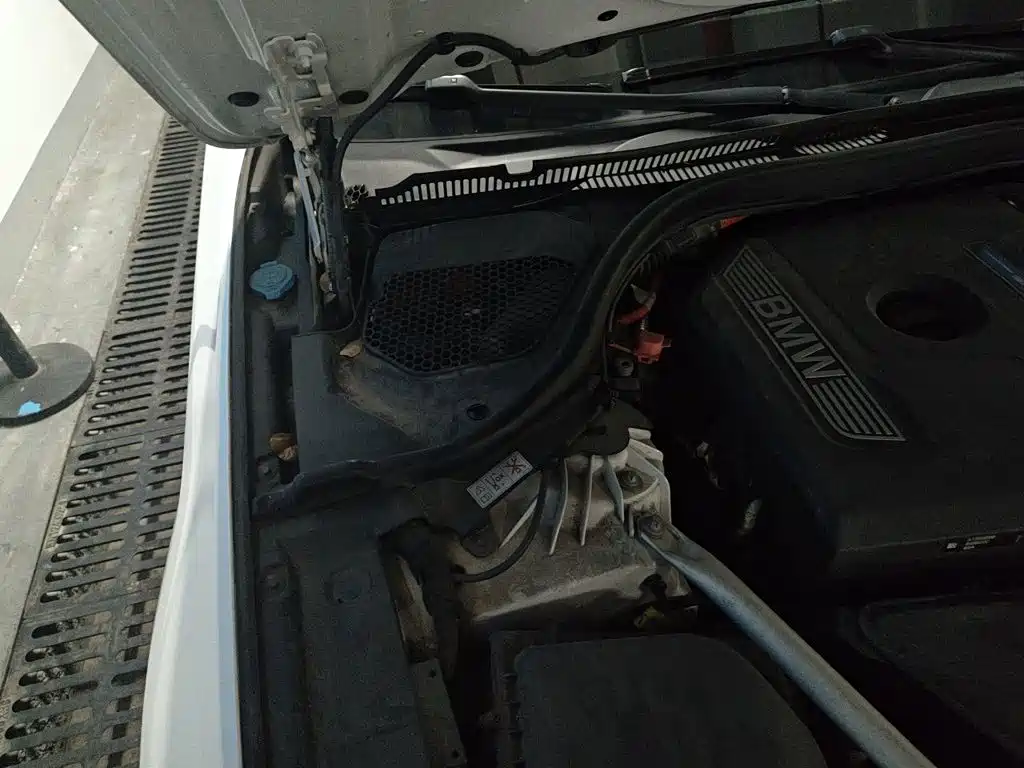 BMW 5 Series New Energy — миниатюра 20
