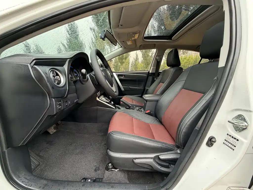 Toyota Corolla — миниатюра 4