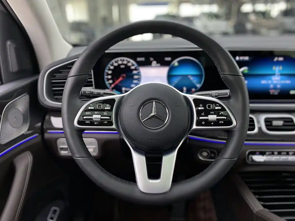 Mercedes-Benz GLE (Import) — миниатюра 17