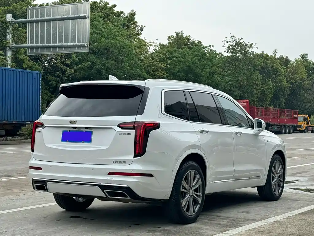 Cadillac XT6 — миниатюра 4