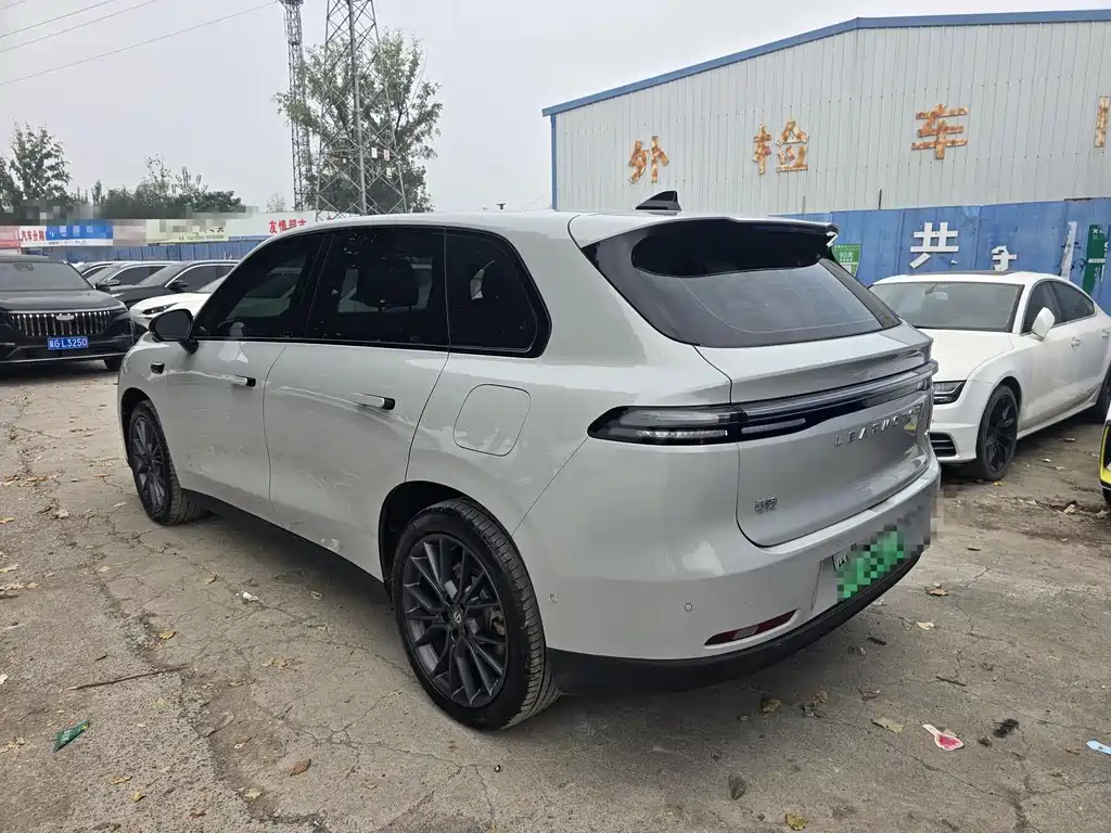 Leapmotor Leapmotor C10 — миниатюра 2