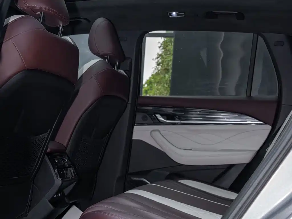 Geely Xingyue L — миниатюра 12