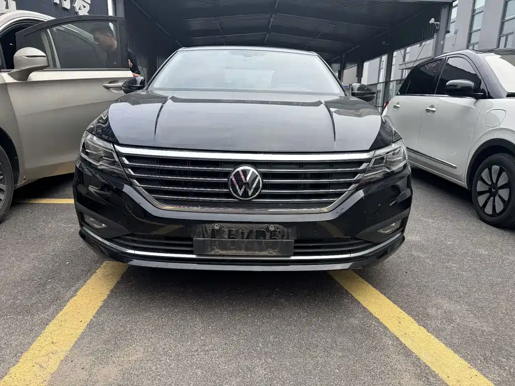Volkswagen Lavida — миниатюра 2
