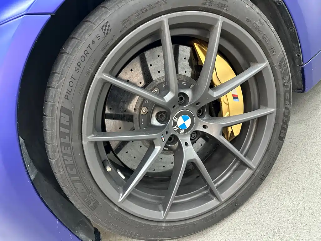 BMW M4 — миниатюра 24