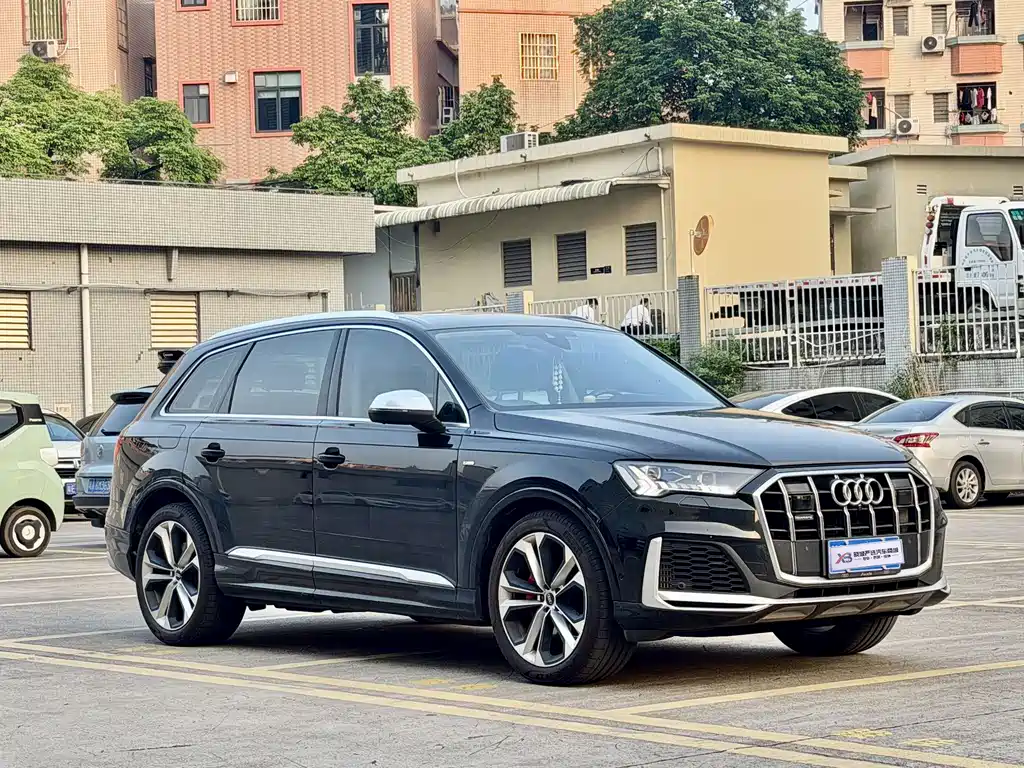 Audi Q7 — миниатюра 3