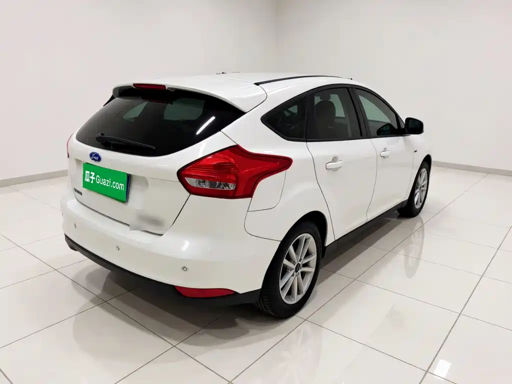 Ford Focus — миниатюра 4