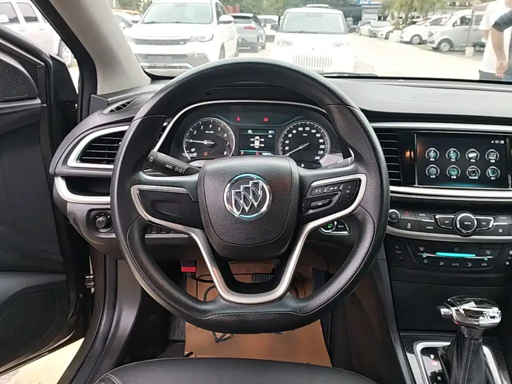 Buick Excelle — миниатюра 11