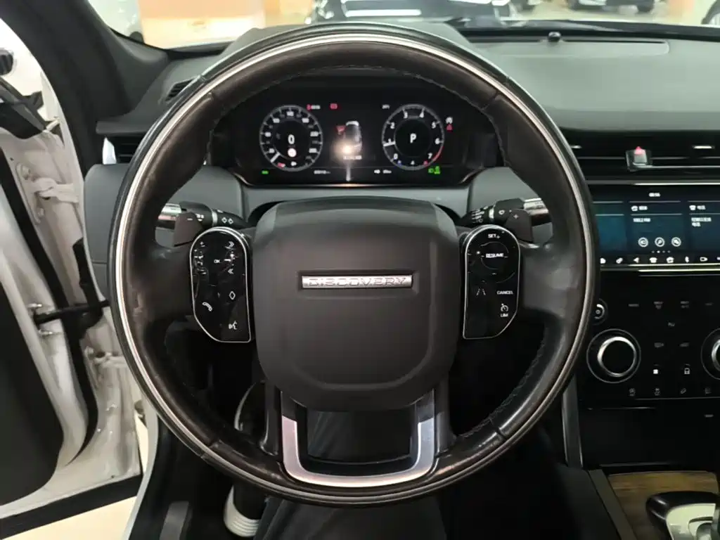 Land Rover Discovery Sport — миниатюра 11