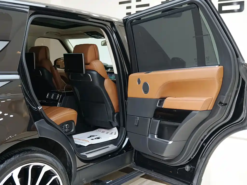 Land Rover Range Rover — миниатюра 12