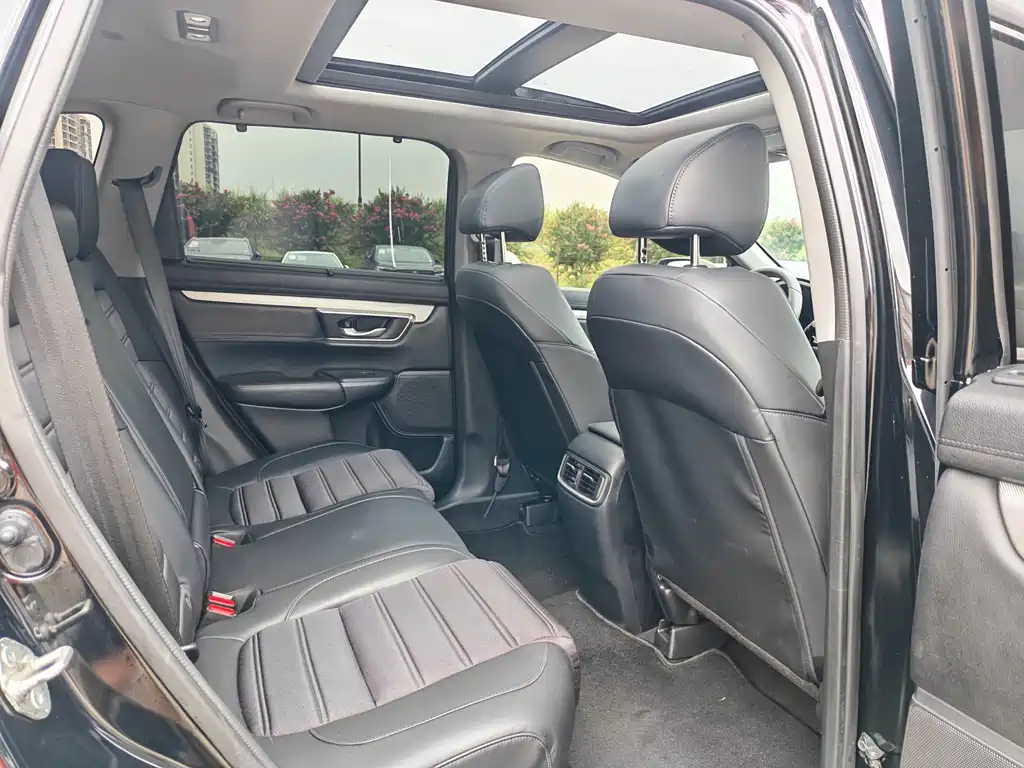 Honda CR-V - фото 10