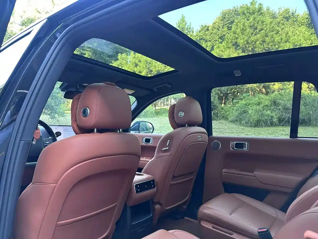Li Auto Li L8 — миниатюра 10