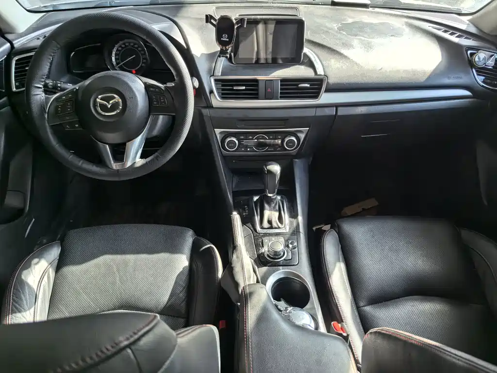 Mazda 3 Axela — миниатюра 8