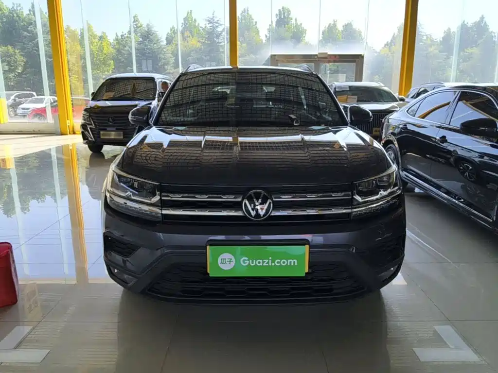 Volkswagen Tharu — миниатюра 3