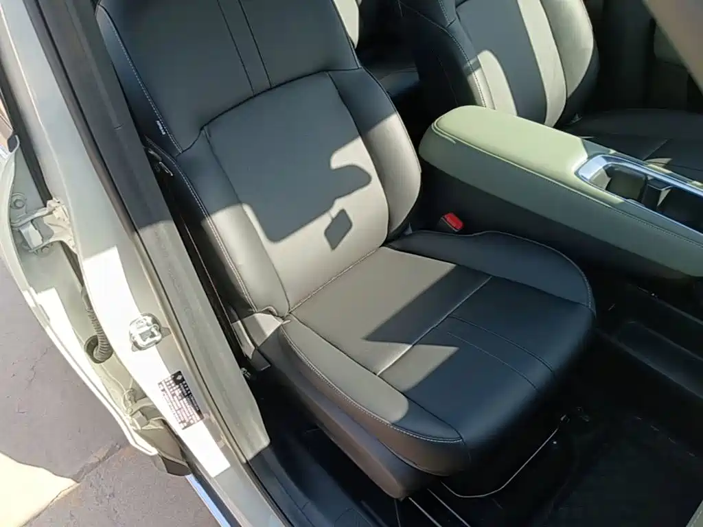 Baojun Yueye Plus — миниатюра 25