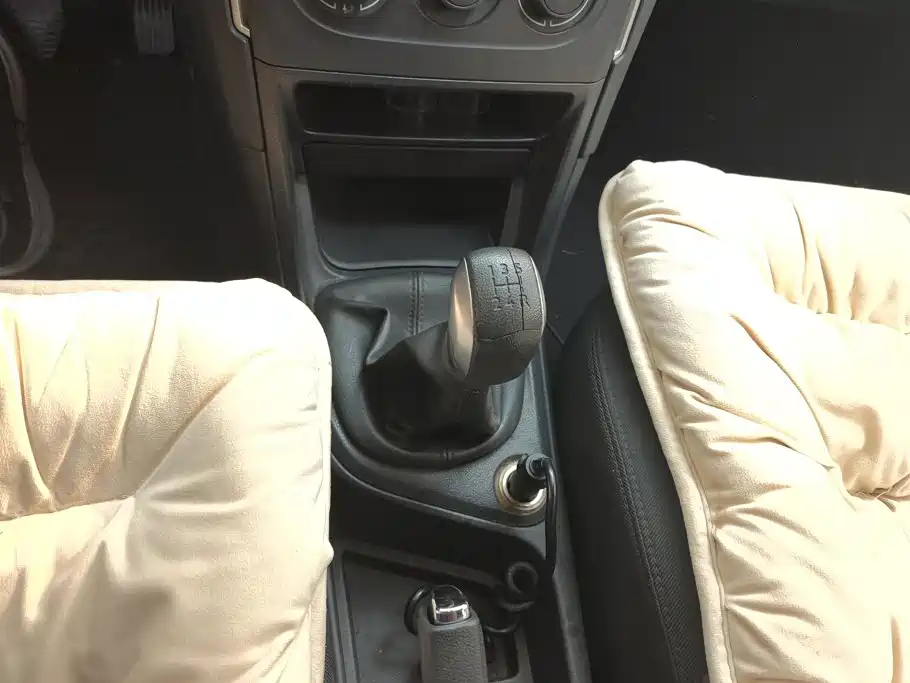 Peugeot 308 — миниатюра 16
