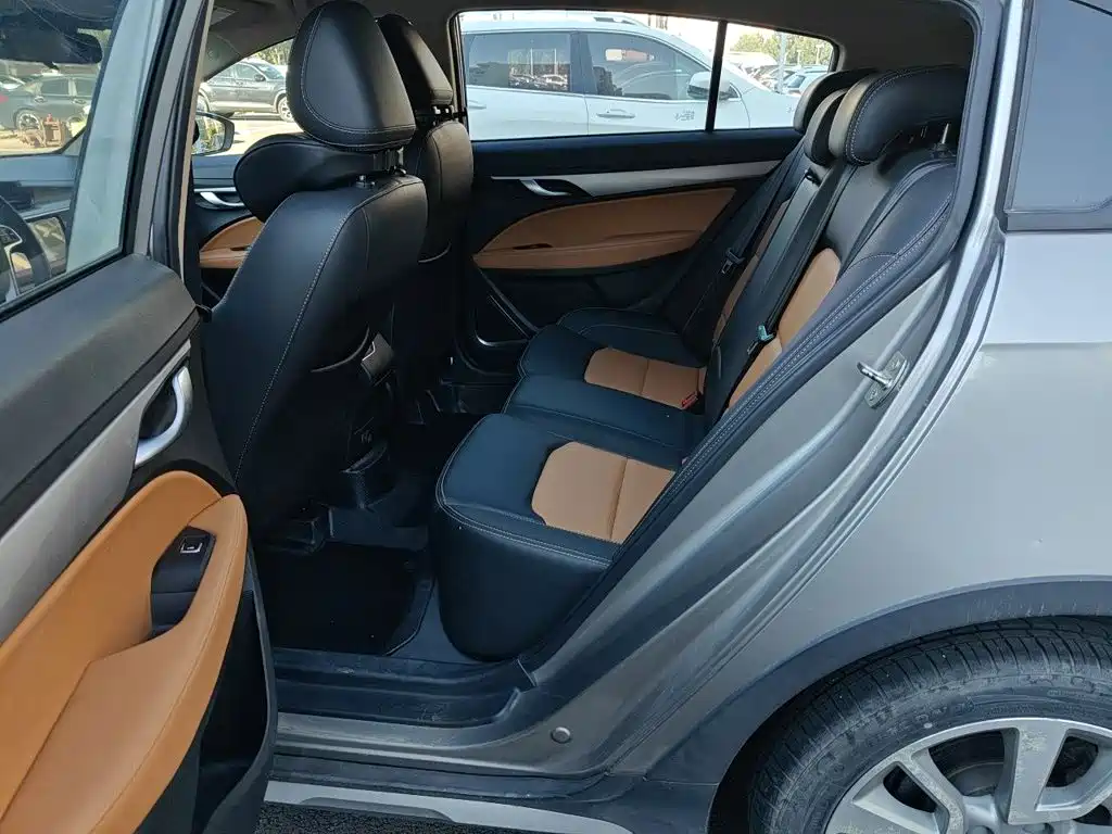 Geely Vision S1 — миниатюра 13