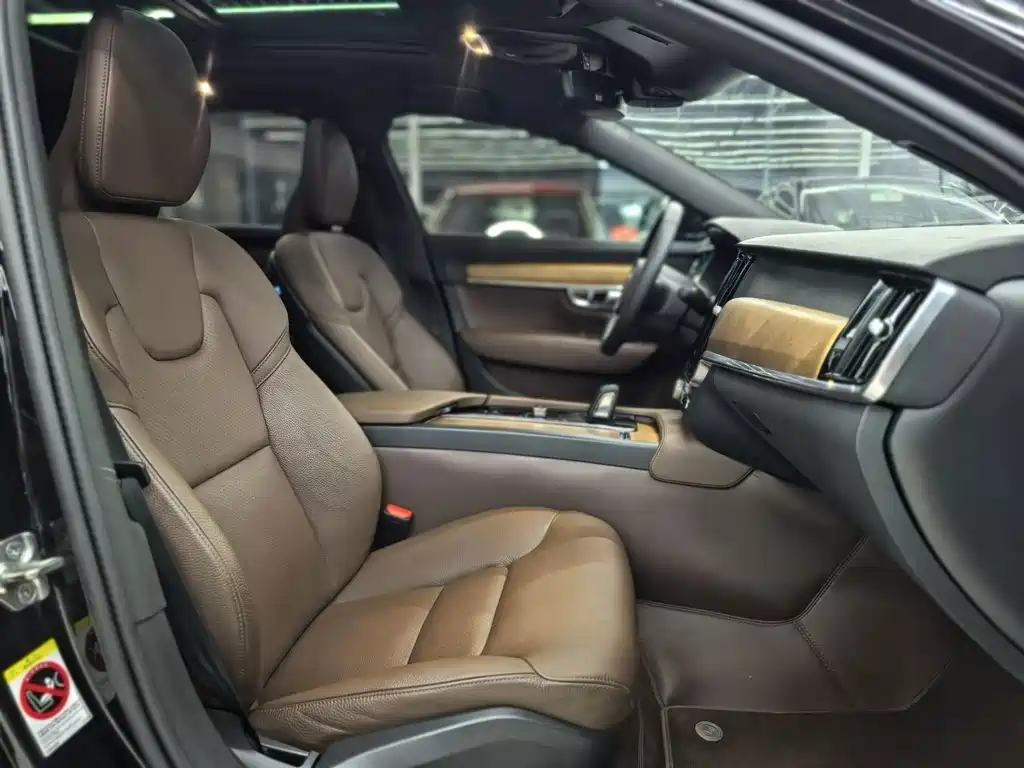 Volvo S90 — миниатюра 19