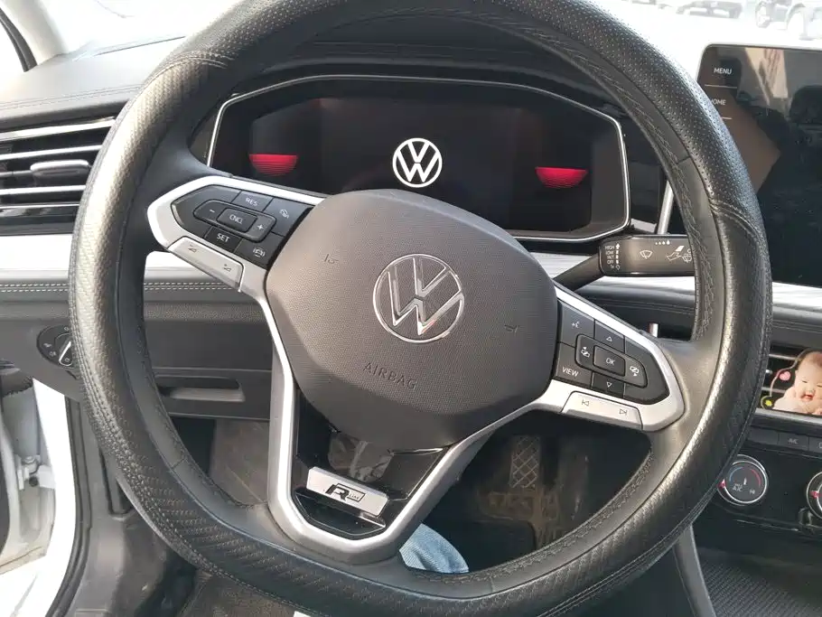 Volkswagen Sagitar — миниатюра 15