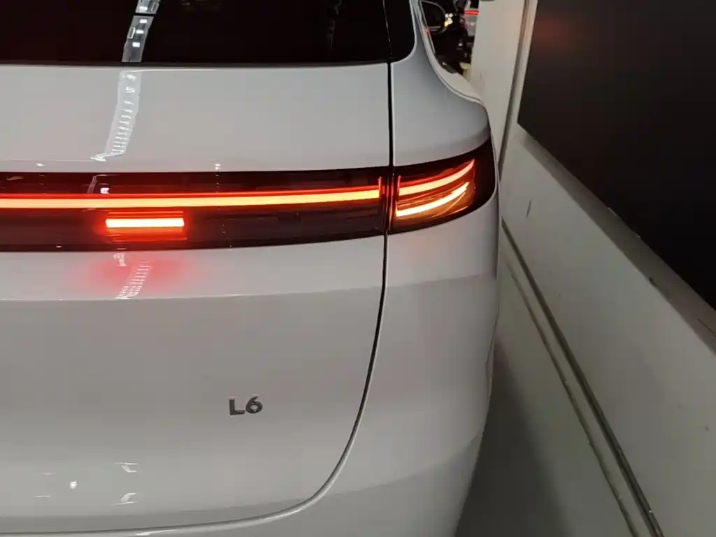 Li Auto Li L6 — миниатюра 8